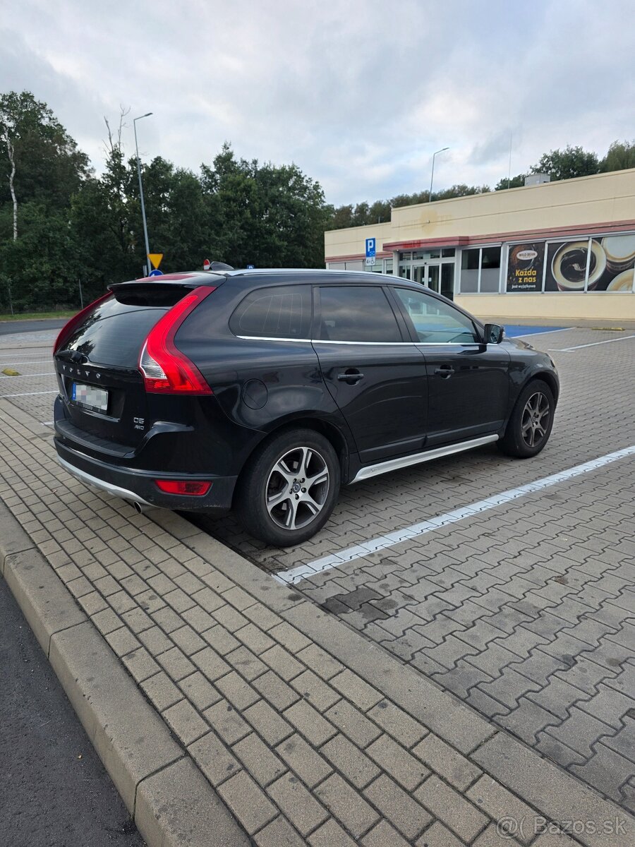 Volvo XC60 D5 (151kW) AWD - 4