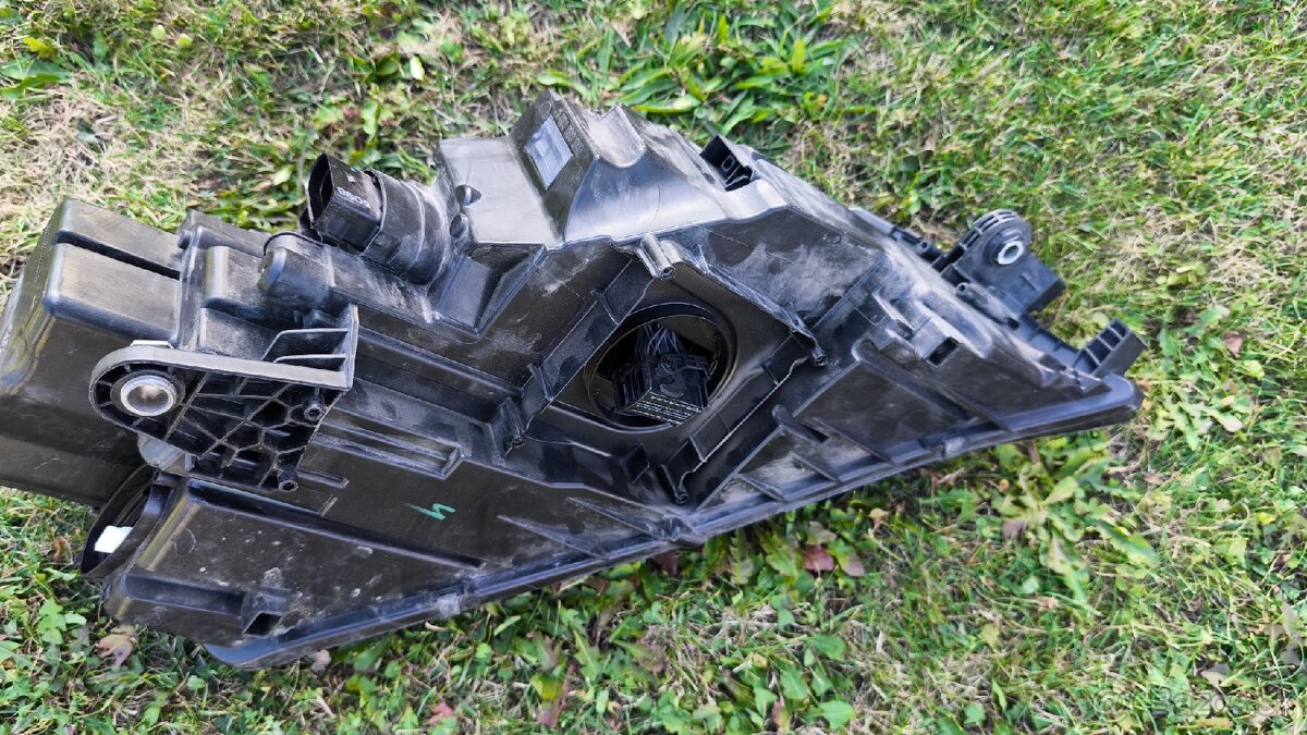 Predné Full LED svetlo OCTAVIA 3 Facelift. - 4