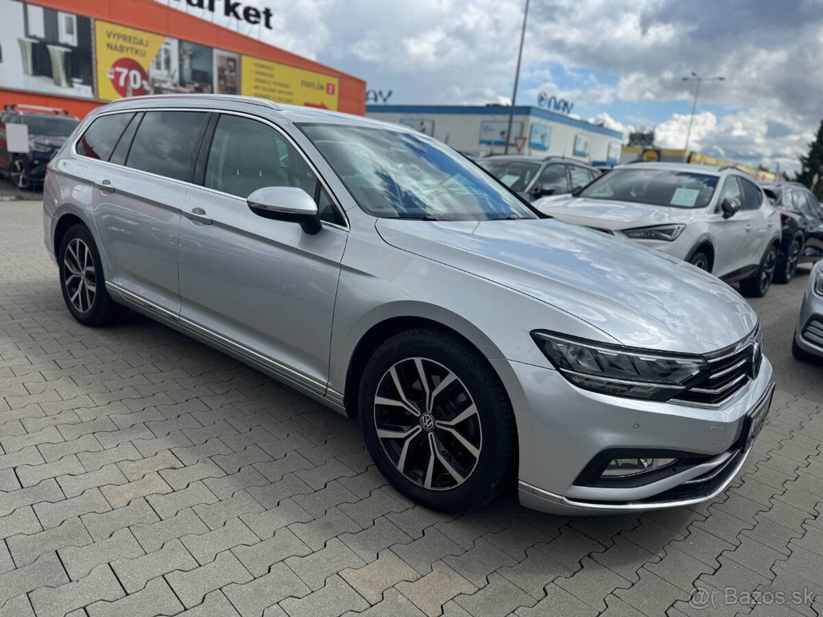 Volkswagen Passat Variant 2.0 TDI Elegance 4Motion DSG - 4