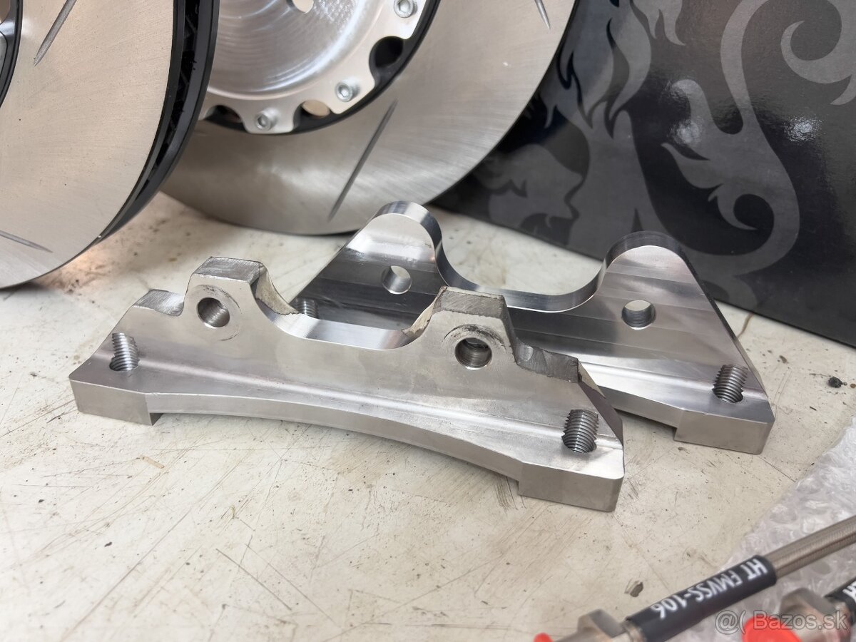 Brzdový kit Forge Motorsport 6-píst 330mm 5x100 - 4