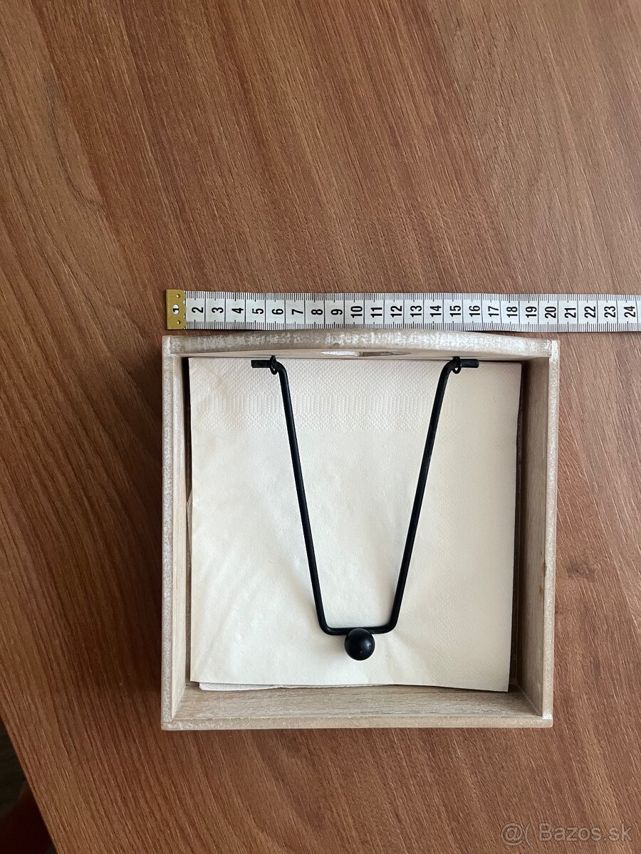 Drevena dekoracia zavesna a držiak na servitky - 4