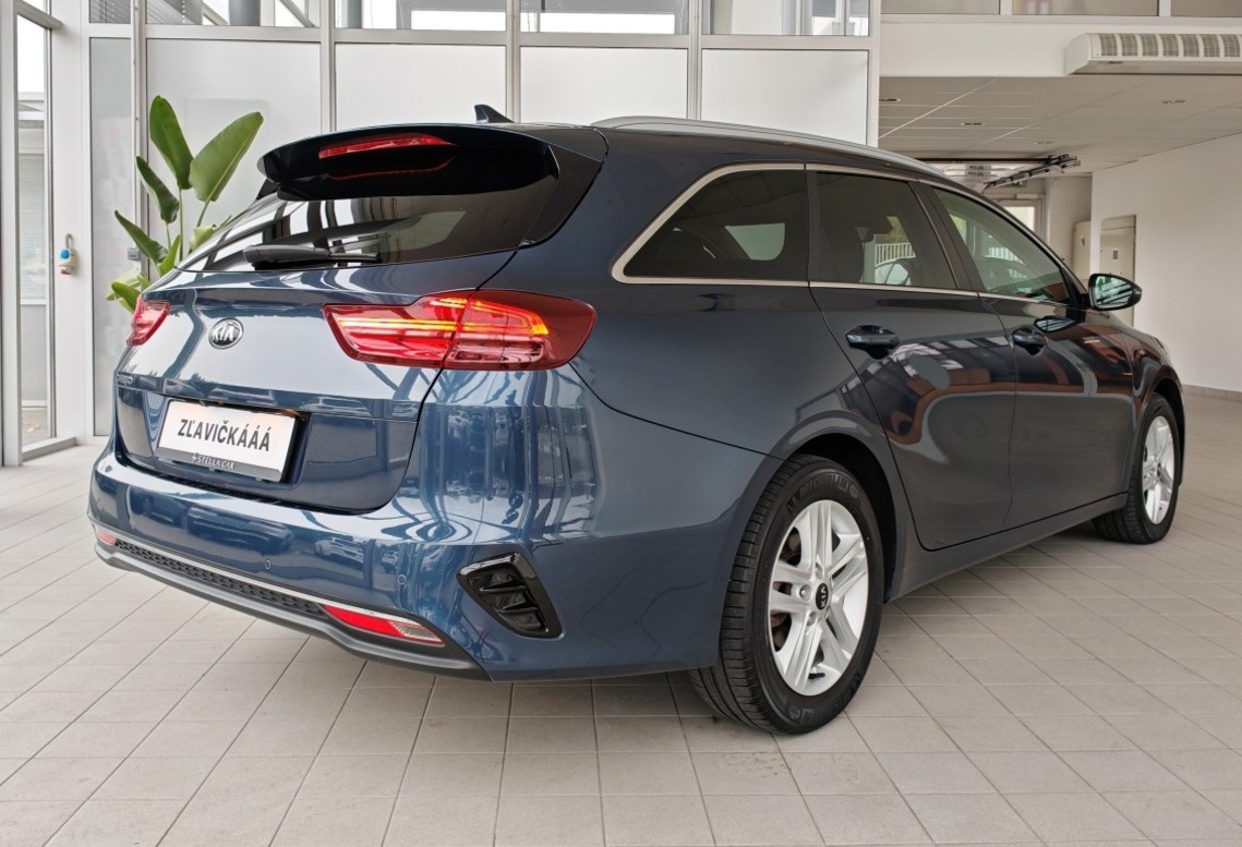 Kia Ceed SW 1.6 CRDi 100KW MHEV Gold A/T - 4