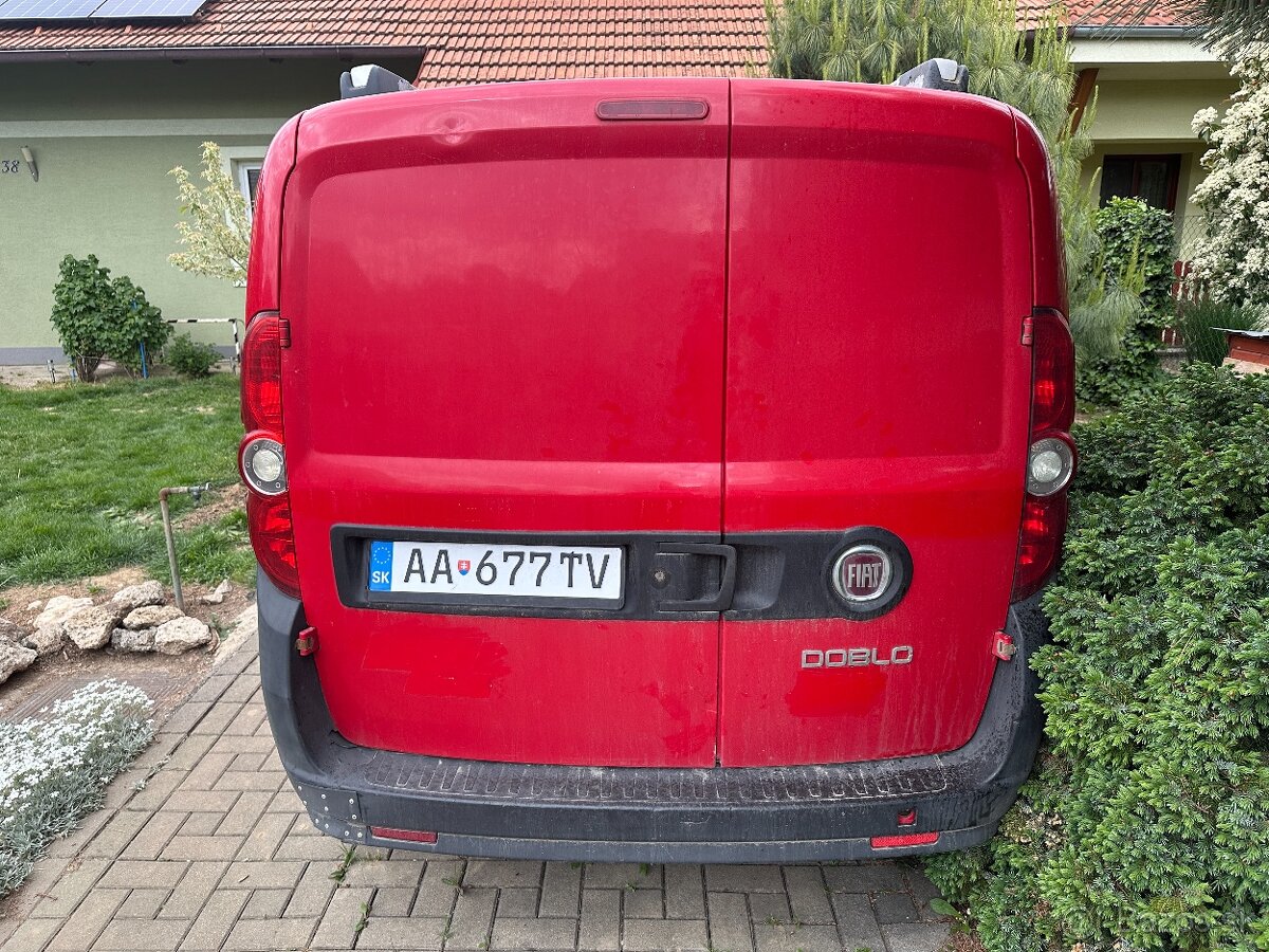 Predám Fiat Doblo 1,3 MultiJet - 4