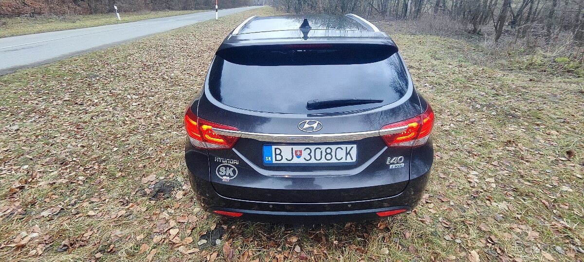 Hyundai i40 cw - 4