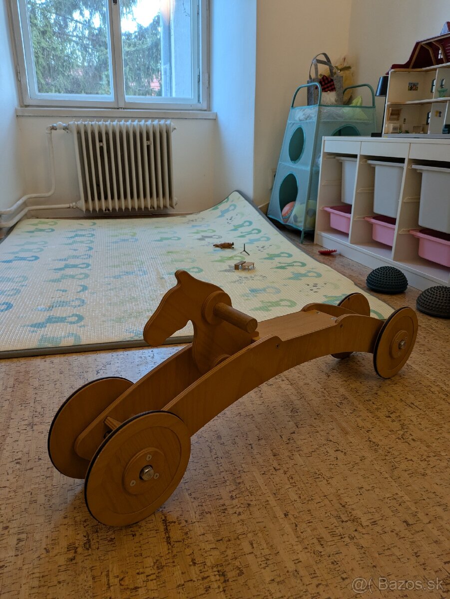 Drevený koník Futu - 4