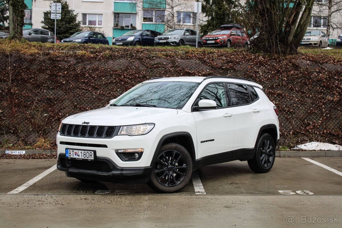 Jeep Compass 1.3 TURBO Night Eagle - 4