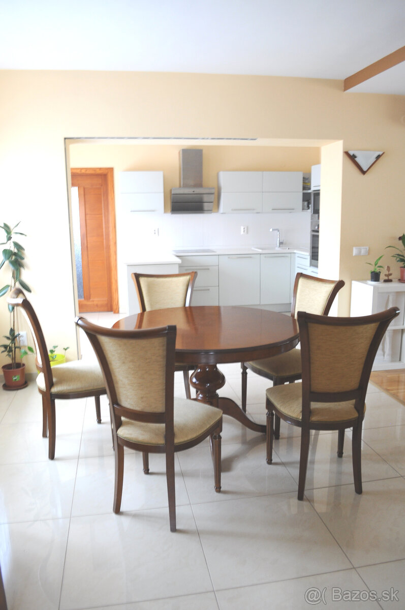 Predám 6-7 izbový dom - 4