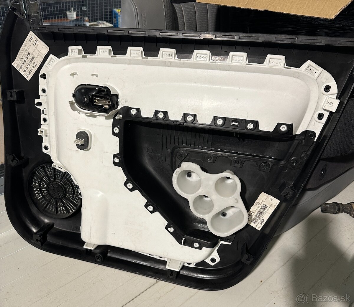 Predná ľavá výplň dverí -tapacír- s kľučkou Renault Twingo 3 - 4