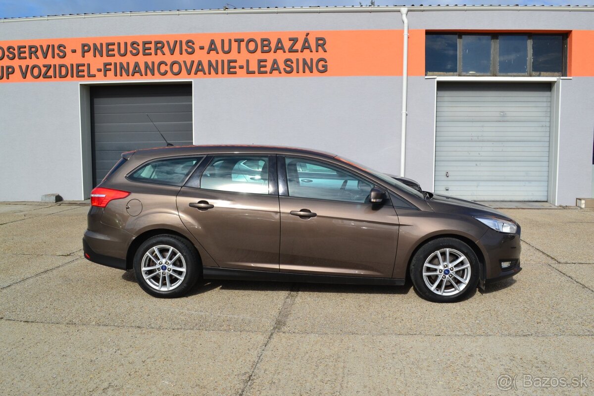 Ford Focus Kombi 1,0 EcoBoost - 4
