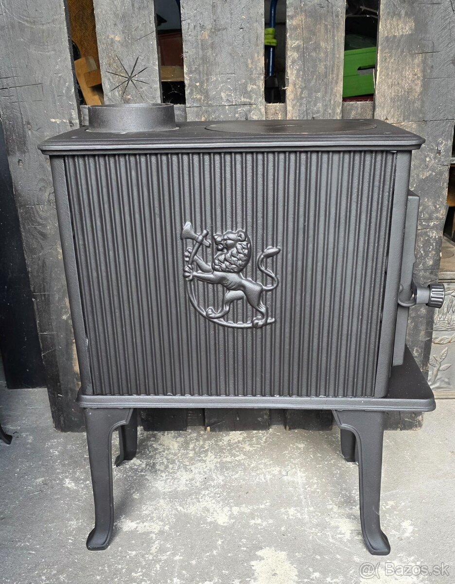 Liatinové kachle Jotul F 602 N čierný lak - 4