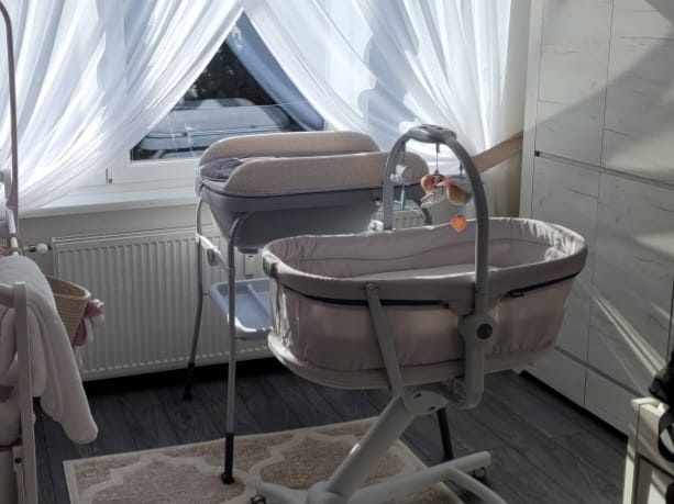 Prebaľovací pult - 4