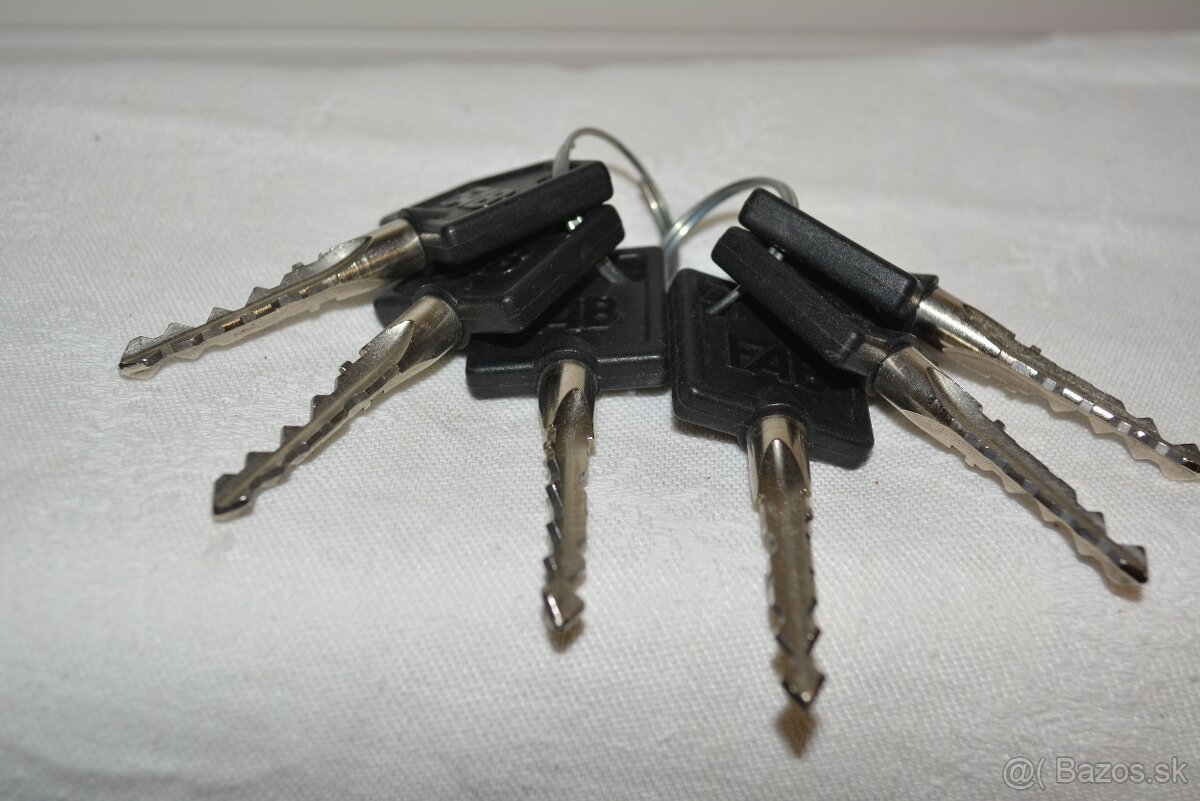 Bezpečnostné kovanie FAB OS1/90 - 4