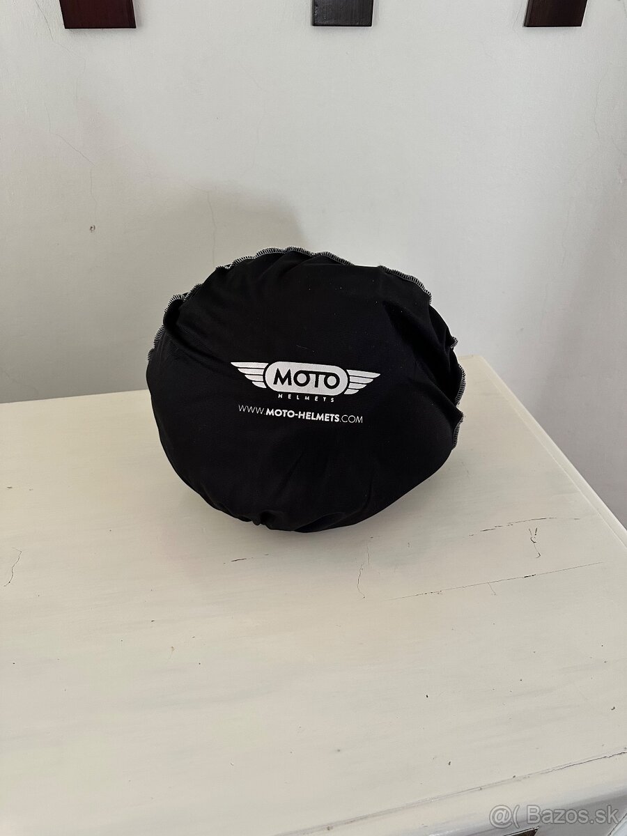 Prilba Moto-Helmets veľkosť S - 4