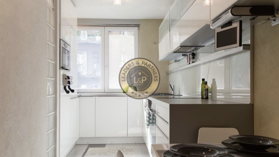 Veľký 3- izbový byt v centre - 4