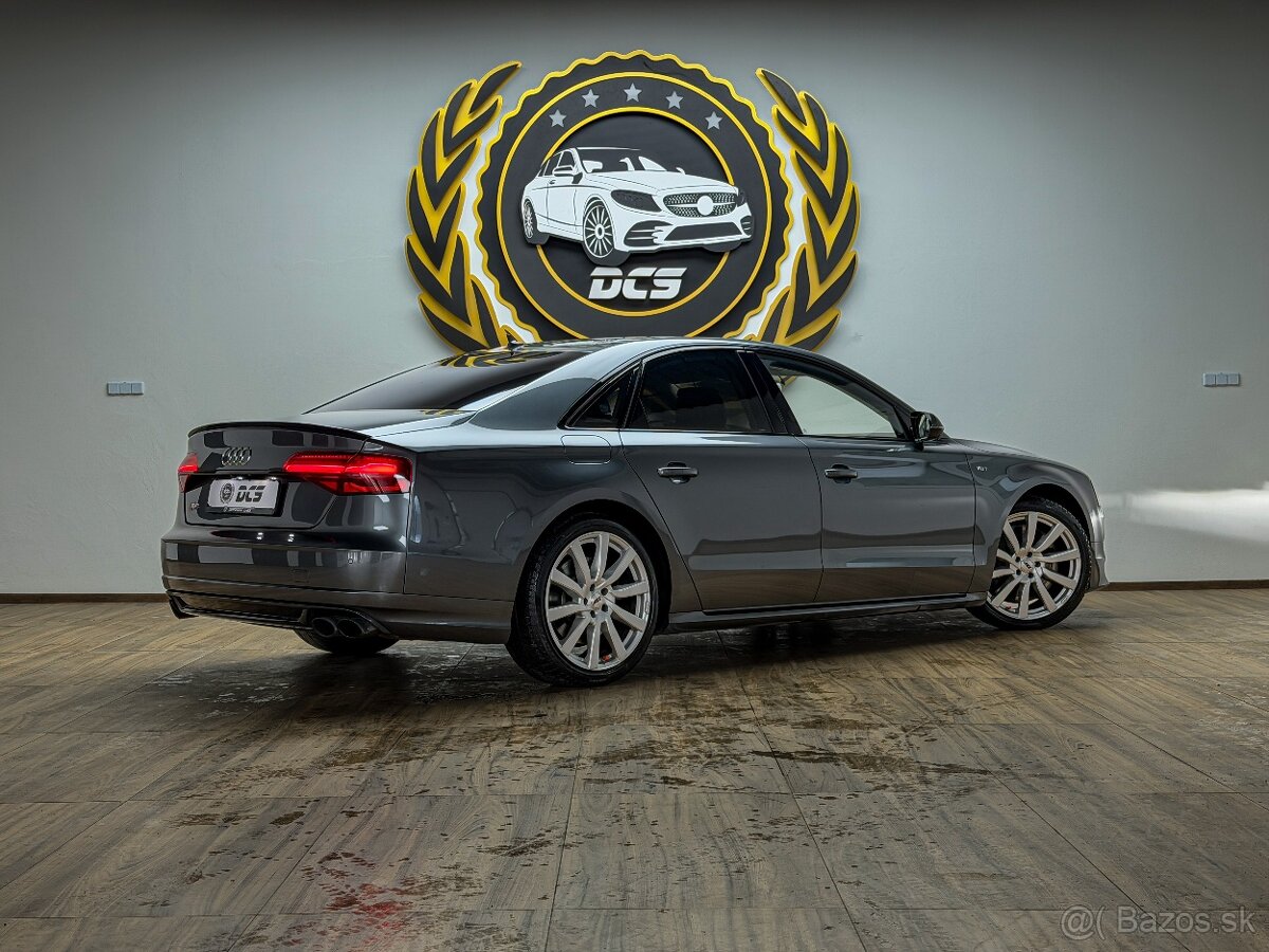 Audi S8 PLUS Quattro - 4