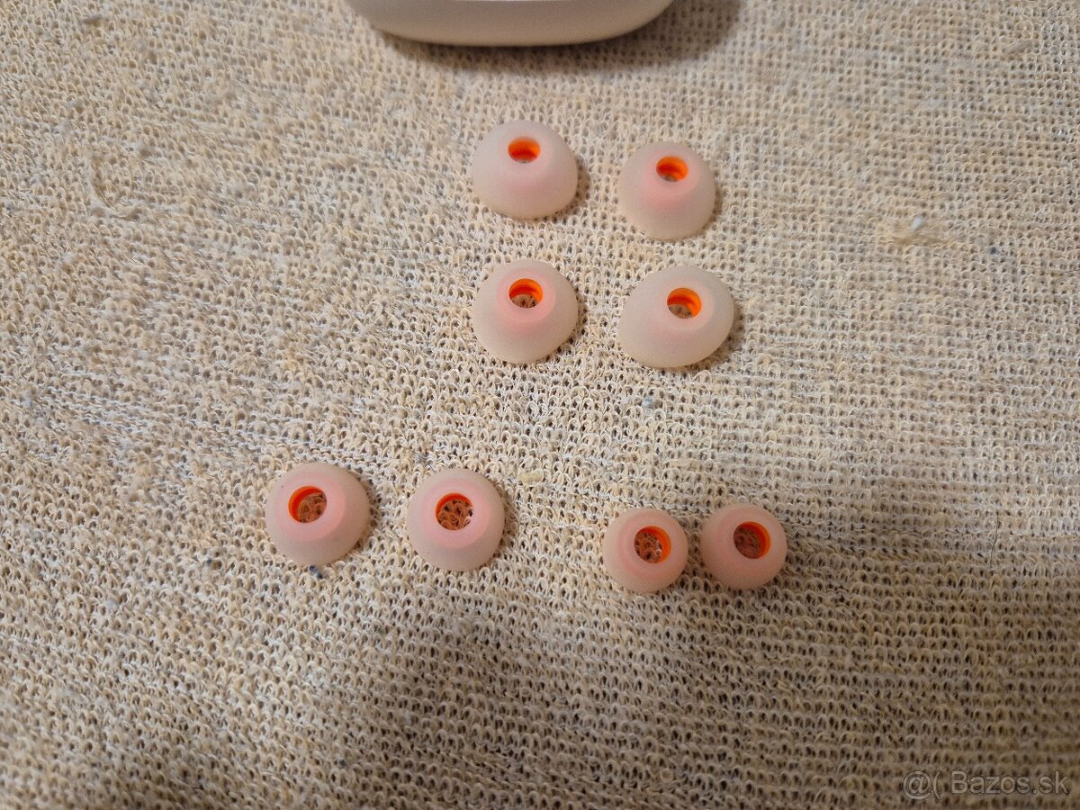 Predam JBL Live PRO+ - 4