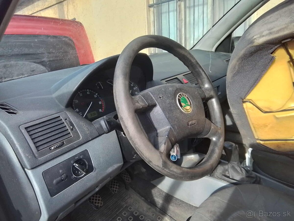 ŠKODA FABIA I 1.2 HTP 40 KW AWY ROZPREDAM NA NAHRADNE DIELI - 4