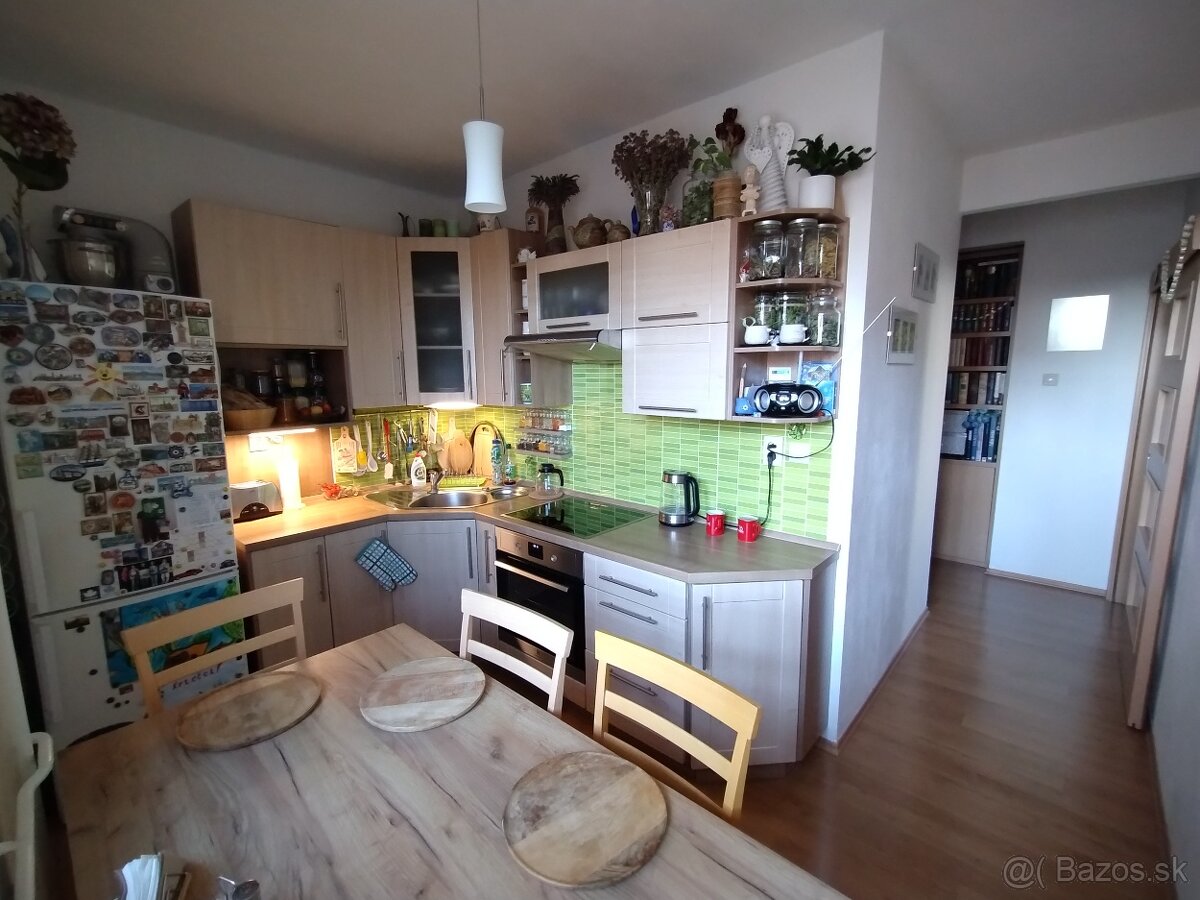 Predám 3 izbový byt - 4