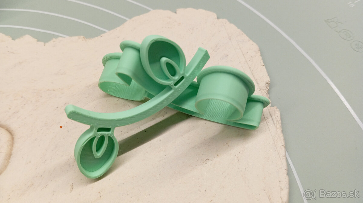 INTO THE OTHER SIDE - vykrajovačky v sete - 4