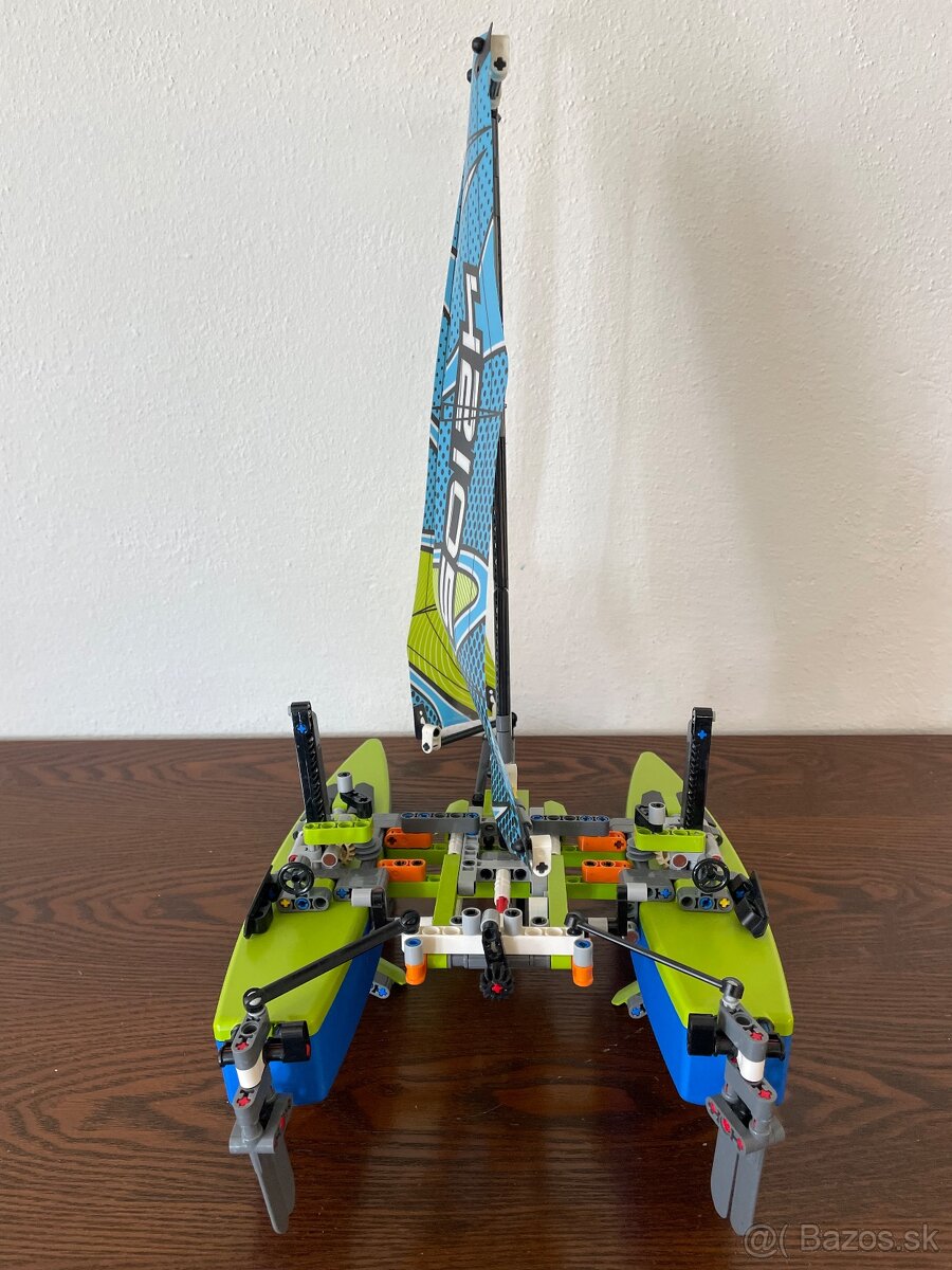 Lego Technic Catamaran - 4