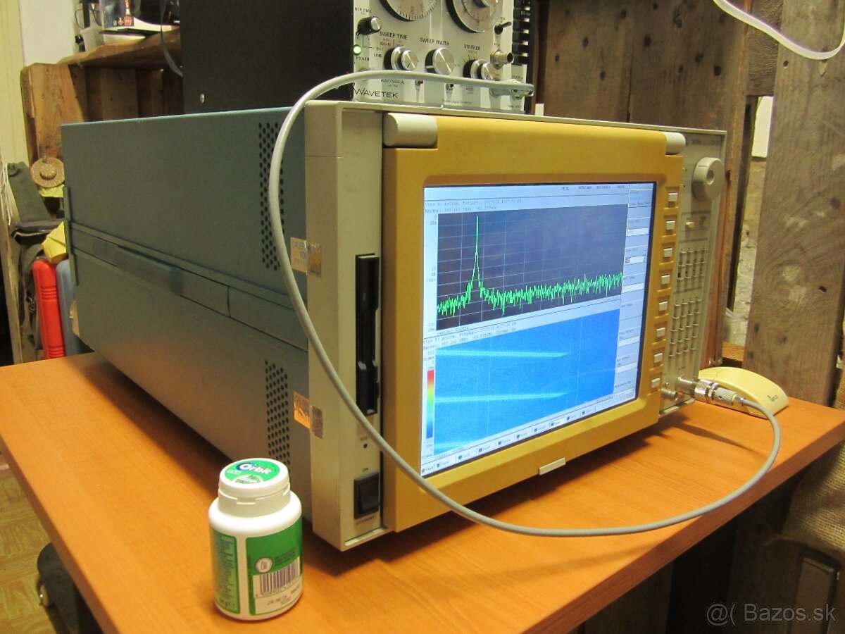 Sony Tektronix 3066 - spektrálny analyzátor do 3GHz. - 4