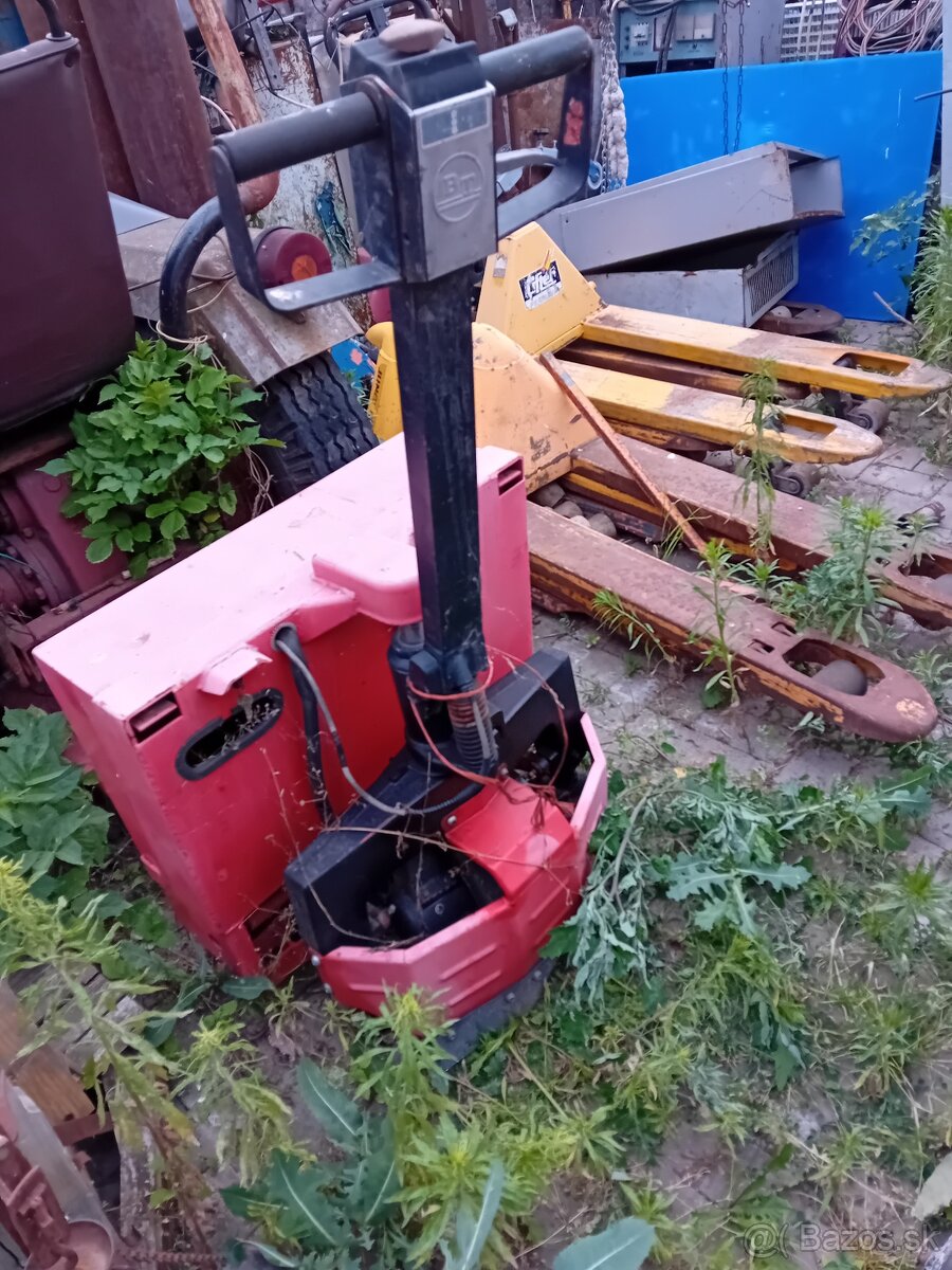 Predám paletovi vozik BT - 4