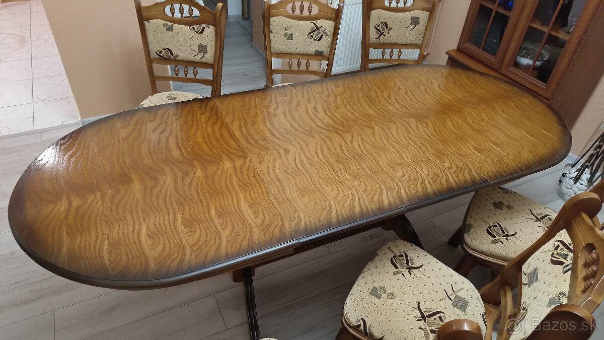 Jedálenský stôl - 4