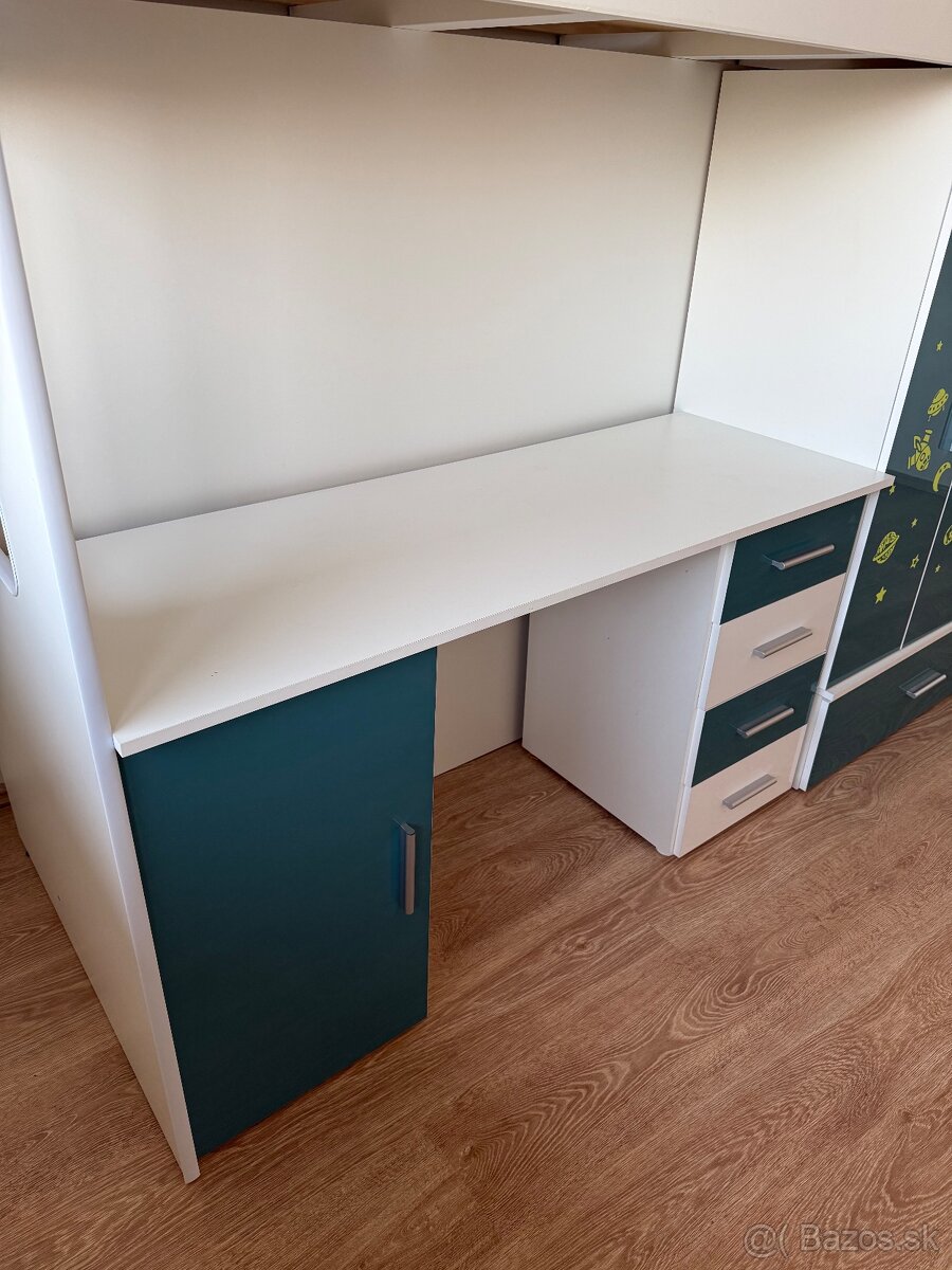 Detská poschodová posteľ so skriňou a stolom - 4