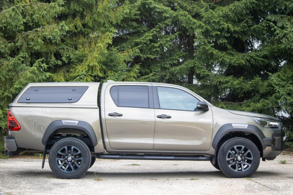 Toyota Hilux DC 2.8 I D-4D Invincible 4x4 A/T