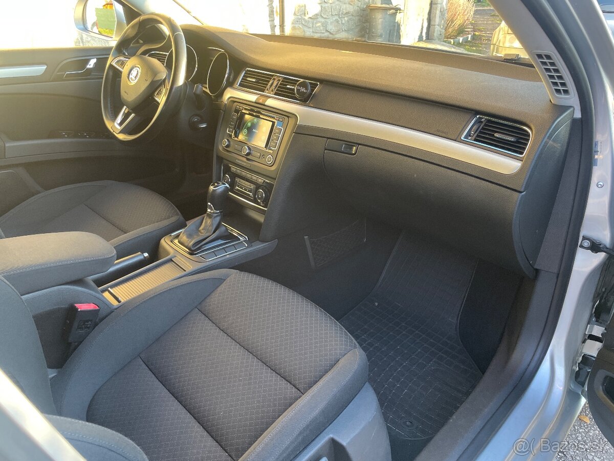 Superb 2 combi 2.0 tdi 103kW - 4