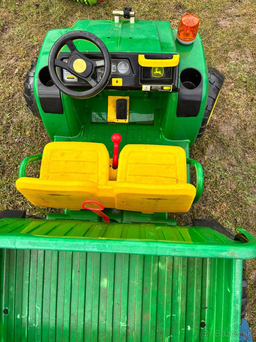 Predám detské PegPerego John Deere Gator - 4
