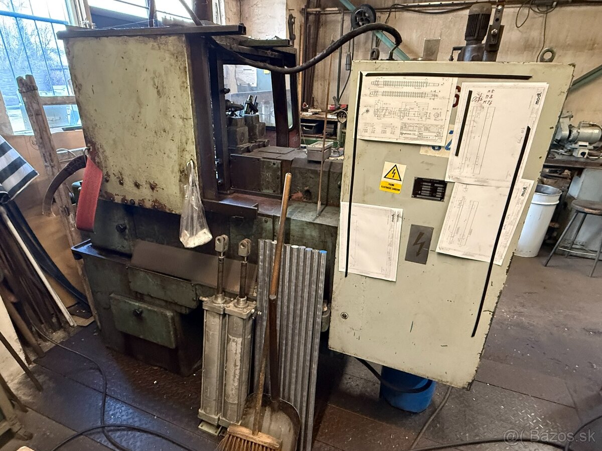 Sústružnícky automat MAS A 40B - 4
