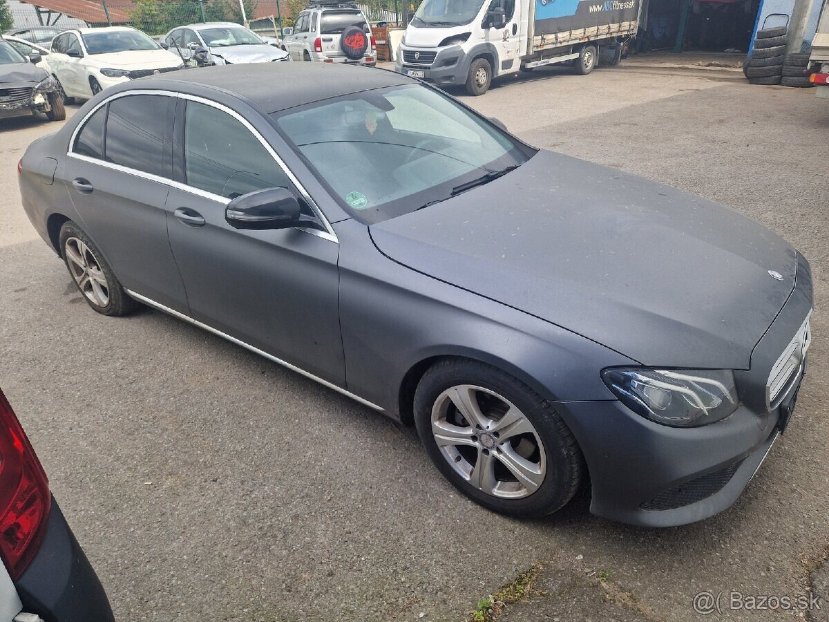 Náhradné diely Mercedes-Benz E220d 2017 - 4