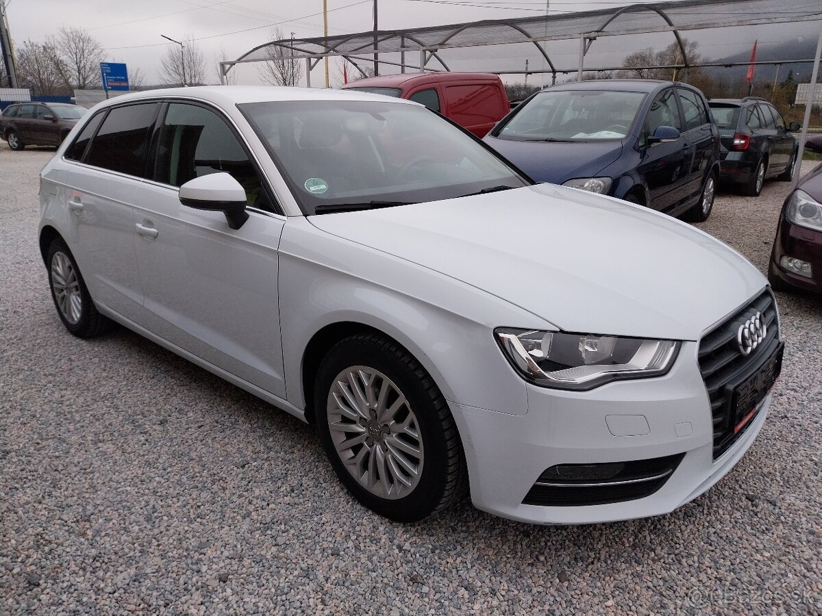 Audi A3 Sportback 1.4 TFSI 122k Ambiente - 4