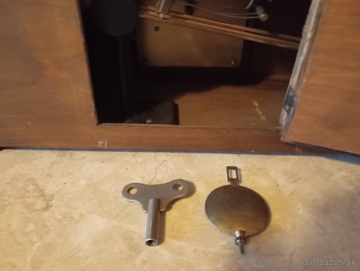 Predám pekné stolové hodiny - 4