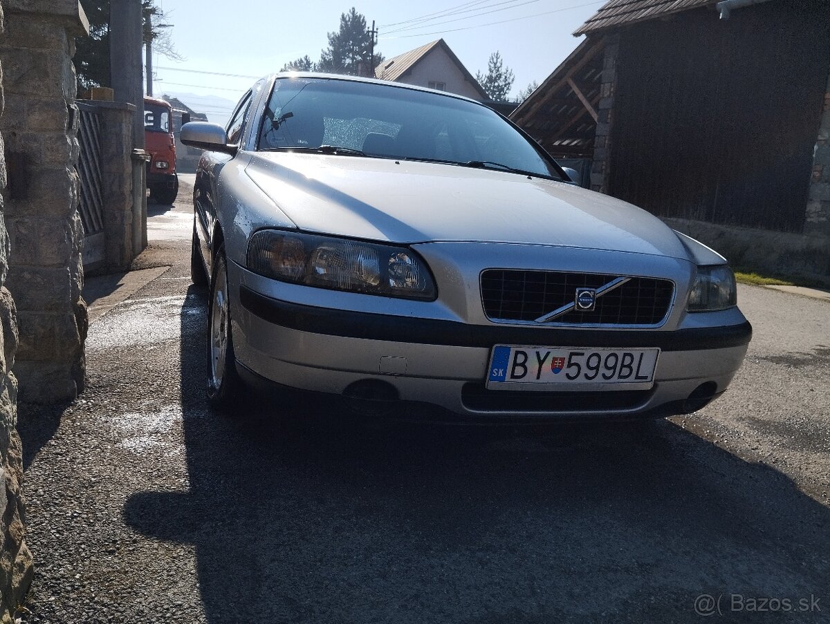 VOLVO S60 2,4D 2001 5-st. manuál - 4