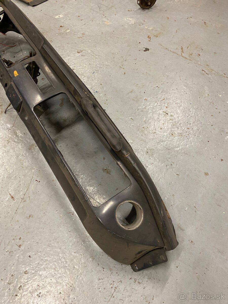 Prístrojovka Vw t2a - 4