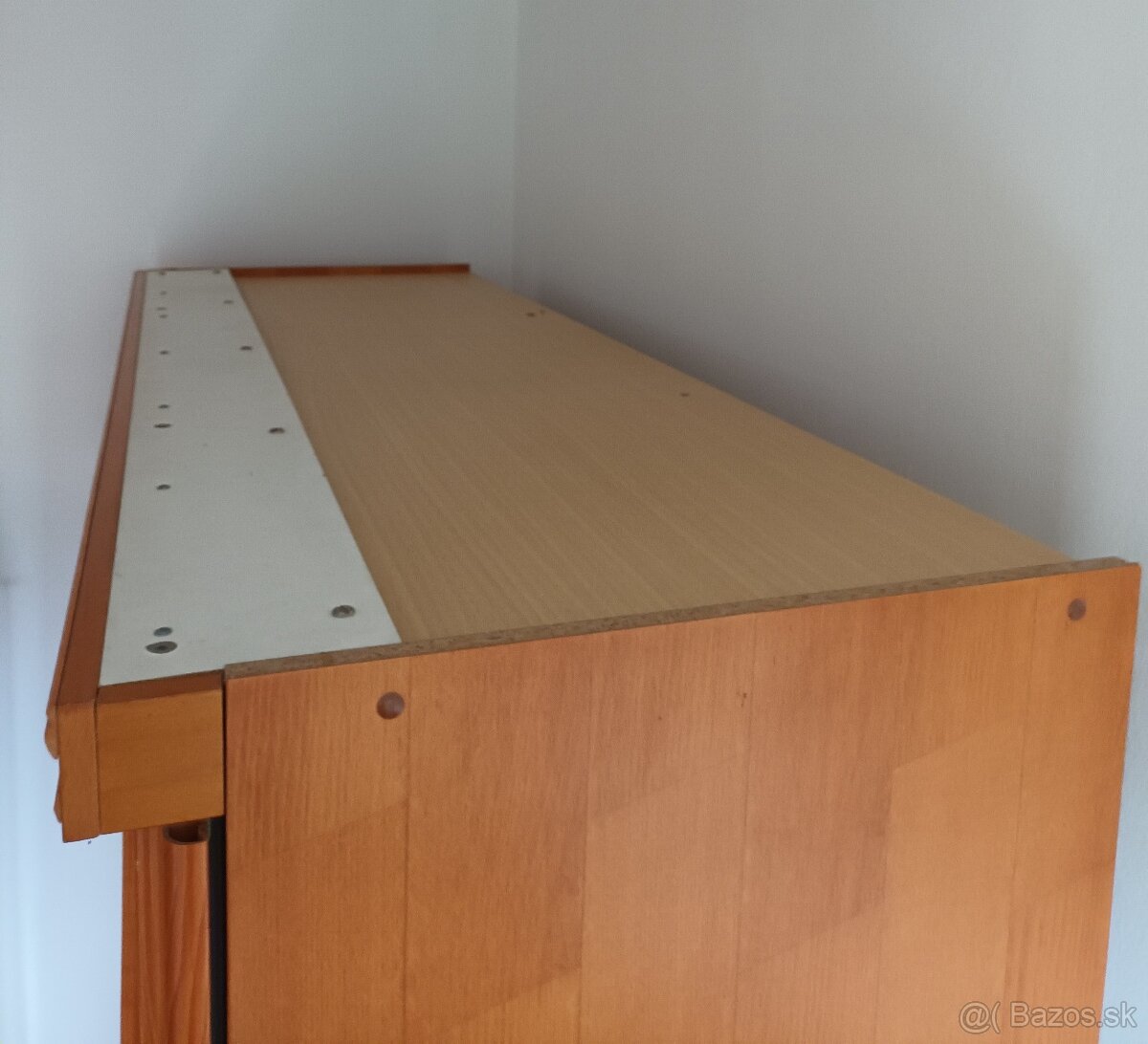 Skriňa trojdverová so zrkadlom - 4