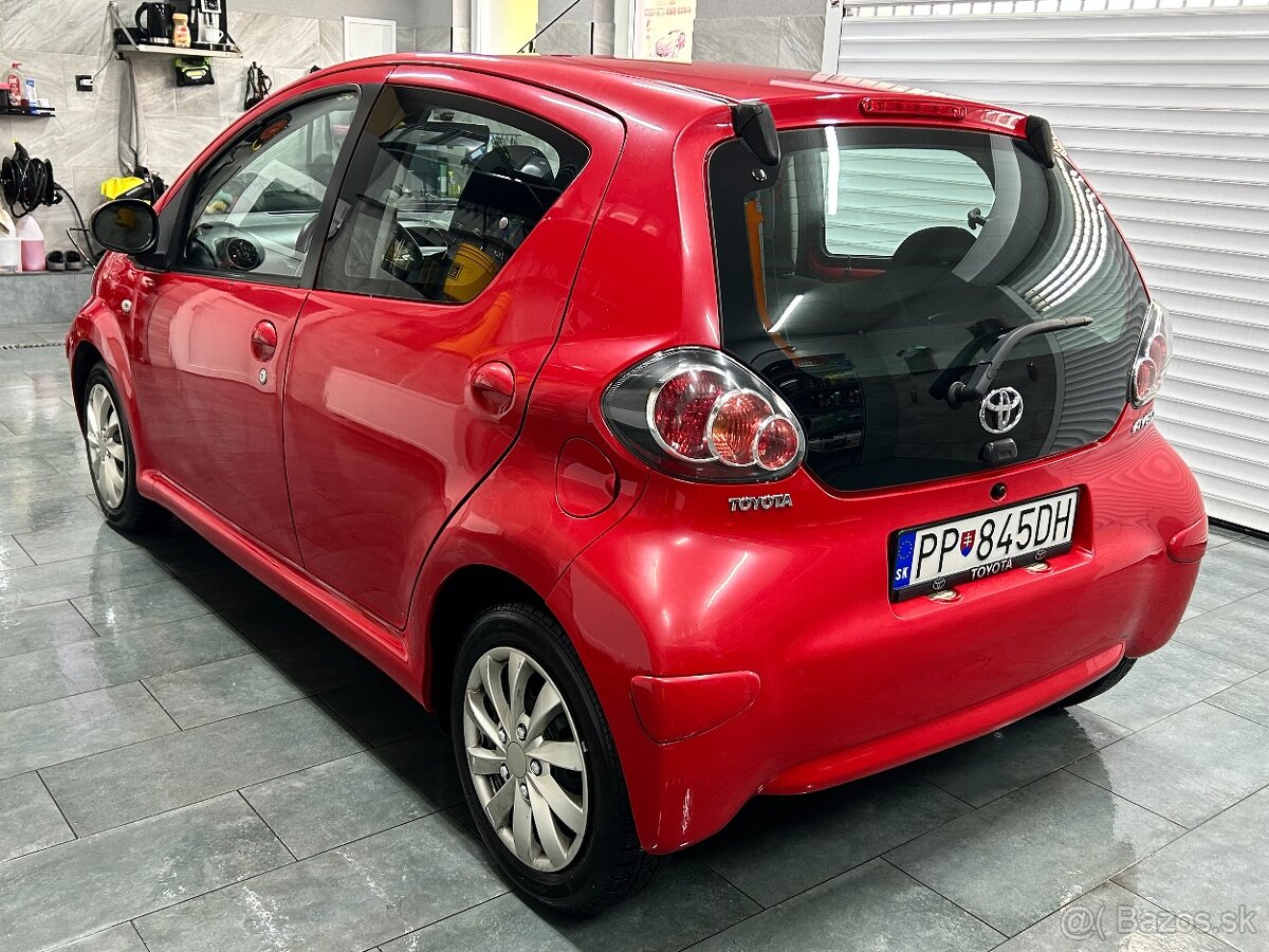 TOYOTA AYGO, 1.0 i, 50KW/68PS, 2011, 93 000 KM - 4