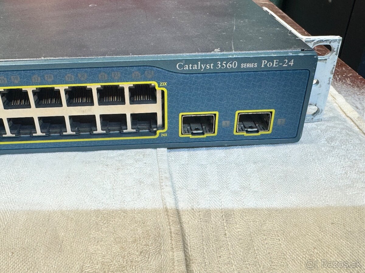 CISCO Catalyst 3560 series PoE-24 - 4