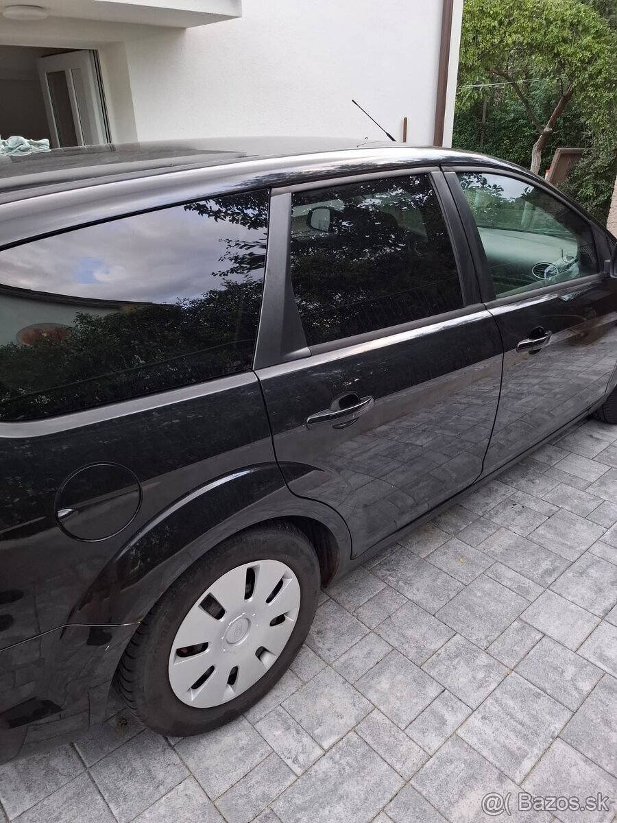 FORD FOCUS KOMBI 1,6 TDI ECOnetic - 4