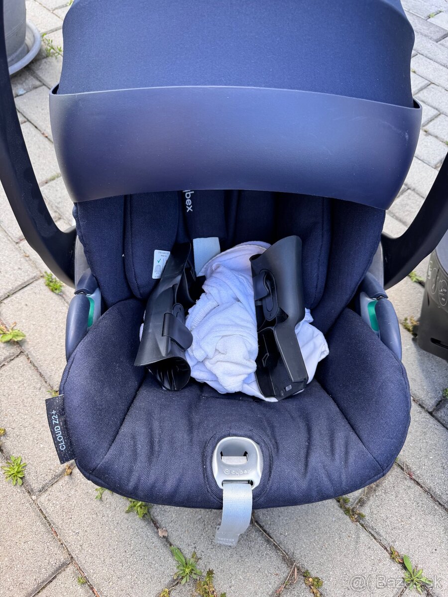 Cybex Cloud Z2 + ISOFIX Base - 4