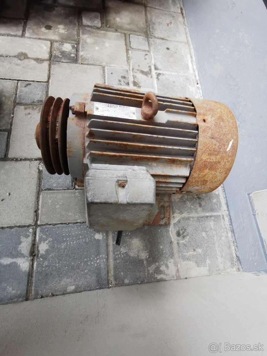 Motor 3 kW 940 otacok - 4