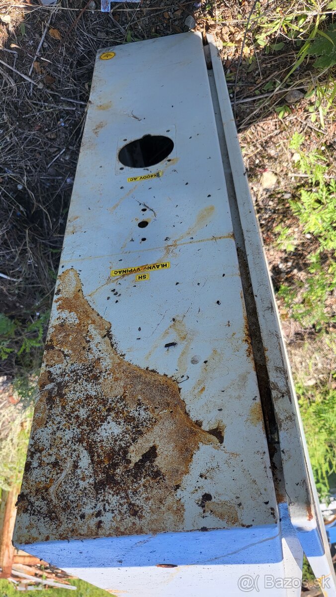 Elektrická rozvodná skriňa 4 kusy - 4