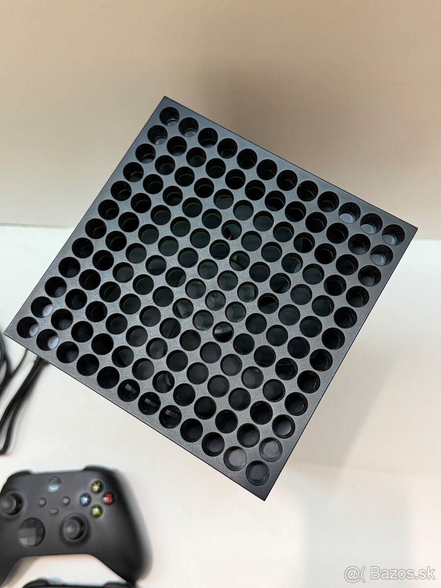 Xbox series X 1Tb + 2 Ovládače - Dobrý stav - 4