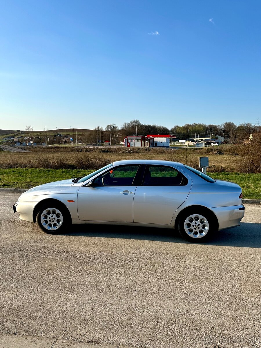 Alfa Romeo 156 2.0Ts Sedan - 4
