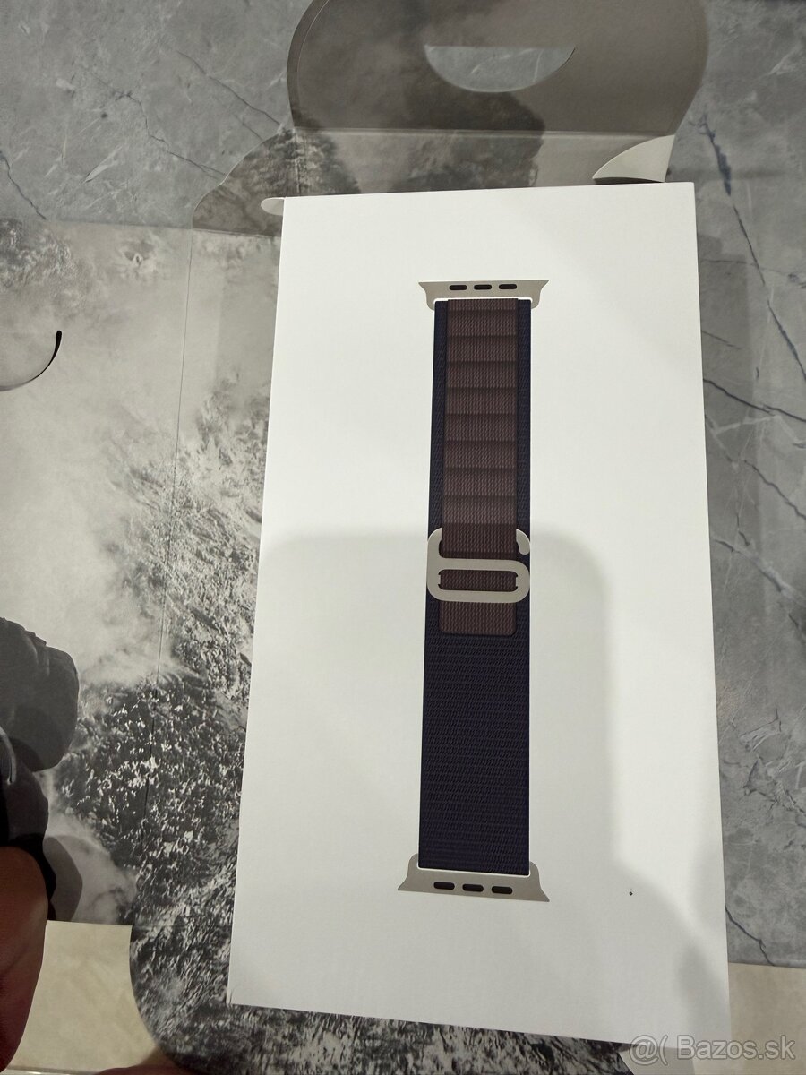 Apple Watch Ultra 2 - 4