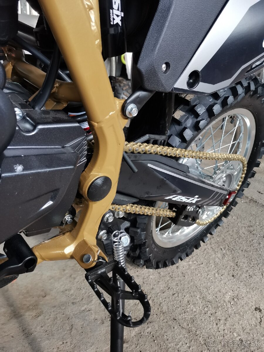 Xmotos 300