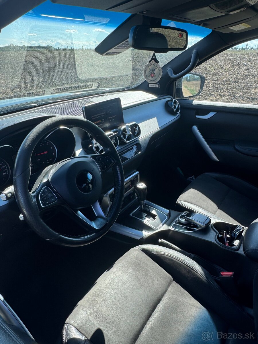 Mercedes Benz X 250 - 4