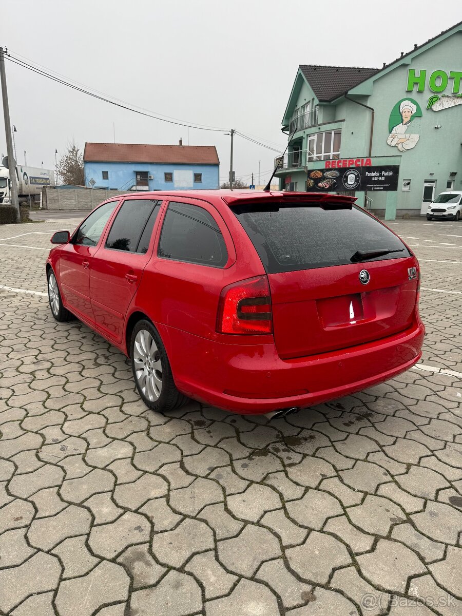 Predam peknú Octaviu 2 1.6 fsi prerobené na rs - 4